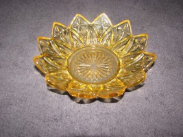 Depression Ware Amber Sunflower Shaped Bowl/Dish Carnival Glass 6&quot; &quot;Scarce&quot; - £10.74 GBP