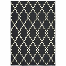 2&#39; X 4&#39; Black and Ivory Indoor Outdoor Area Rug - $1,040.27 MXN