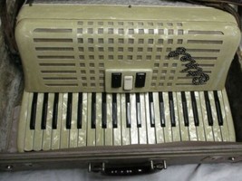 Vintage Excelsior Accordion Model 640 With Original Hard Case - £514.04 GBP