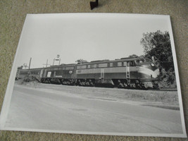 Vintage Train Photograph 11x14 Penn Central 4326 Locomotive and Cars on ... - £16.55 GBP