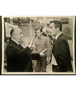 ALFRED HITCHCOCK :DIRECTOR : (ORIGINAL VINTAGE CANDID &amp; ON THE SET PHOTO... - $197.99