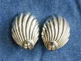 Barclay Mid Century Modern Silver-tone Clip Earrings 1950s vintage 1 3/8&quot; - £11.17 GBP