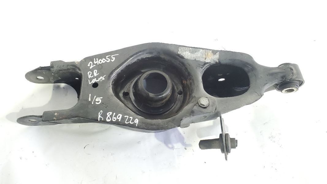 2017 Maserati GHIBLI OEM Set Right Rear Lower Control Arms  Item image 3