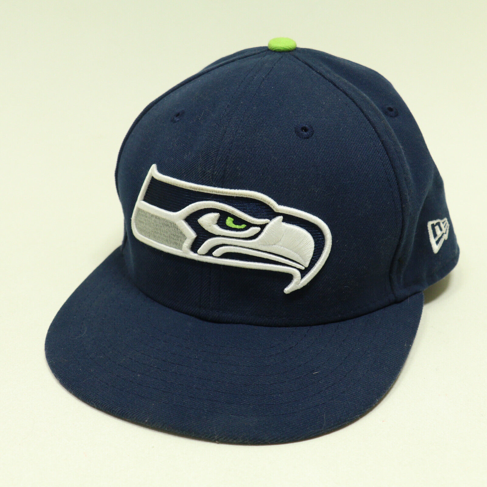New Era 59FIFTY Seattle Seahawks NFL Logo Blue Hat Fitted Size 7-1/8 - £10.14 GBP