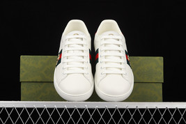 Zapatillas Gucci Ace con Bordado de Abeja: Elegancia Atemporal - $145.00