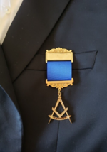 Past Master Jewel for Masonic Collar Regalia gold plated Freemasonry - £31.67 GBP