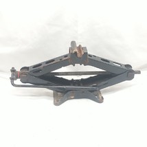 GM 22671682 2003-2005 Chevrolet Cavalier Spare Tire Wheel Lifter Jack OEM Used - £17.96 GBP