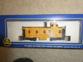 Vintage HO Scale AHM Union Pacific 510 Caboose Car in Box - £14.79 GBP