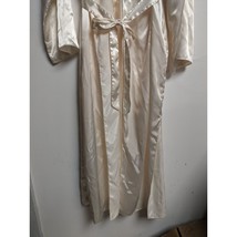Vintage Valerie Stevens Intimates Silky Lace Robe &amp; Nightgown Size M Cream Black - £35.37 GBP
