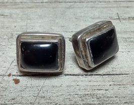 Vintage 925 Sterling Silver Black Cabochon Stone Rectangle Pierced Earrings - $14.16
