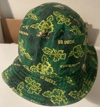 Men&#39;s Reyn Spooner Green Oregon Ducks Floral Bucket Hat - £21.22 GBP