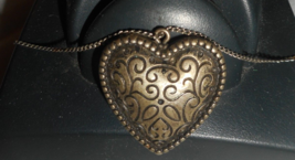 Engraved Puffy Heart Necklace Brass Tone Silver Tone Chain 8 3/4 Inch Leaf Vines - £11.04 GBP