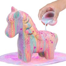 LAOESE Unicorns Paint Pouring Art Kit DIY Craft for Kids Ages 6-12 - $78.63 MXN