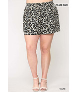 Women&#39;s Leopard Printed Side Pocket Shorts With Waist Detail - $509.64 MXN