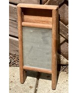 antique Washboard ..miniture just a small display size  - $246.90 MXN