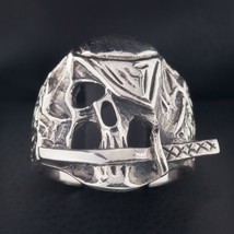 Men&#39;s Biker Pirate Skull w/ Eye Patch &amp; Knife In Sterling Silver Ring Size 10.25 - £59.68 GBP