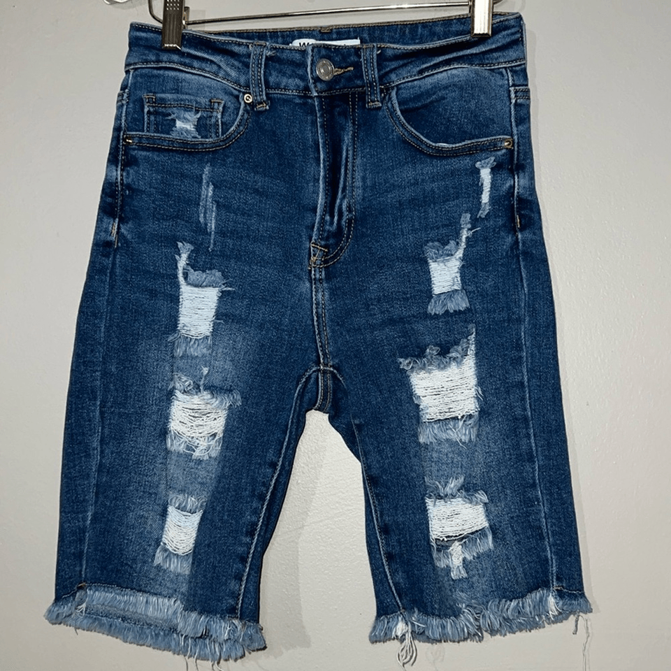 Wax Jean collection distressed Bermuda short size small - $8.23