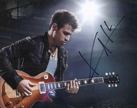 Kris Allen Signed Autographed Glossy 8x10 Photo - £31.96 GBP