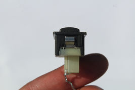 2007-2009 BMW 335i E92 TRUNK OPENER RELEASE SWITCH K1480 image 3