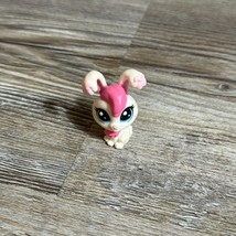 Hasbro Littlest Pet Shop Mini Jan Bunnyton Rabbit Bunny #2-124 Authentic... - $54.24 MXN