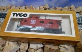 HO Scale: Tyco ATSFf Caboose #327j, Vintage Model Railroad Train, NIB - $8.95