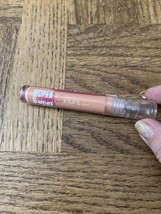 Uoma Lipstick Floss Gloss Peachy - $148.48 MXN