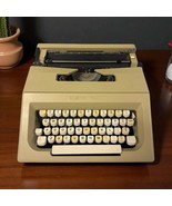 Vintage 1950s Olivetti Lettera 22 Portable Typewriter No Case *needs Ribbon - $76.23