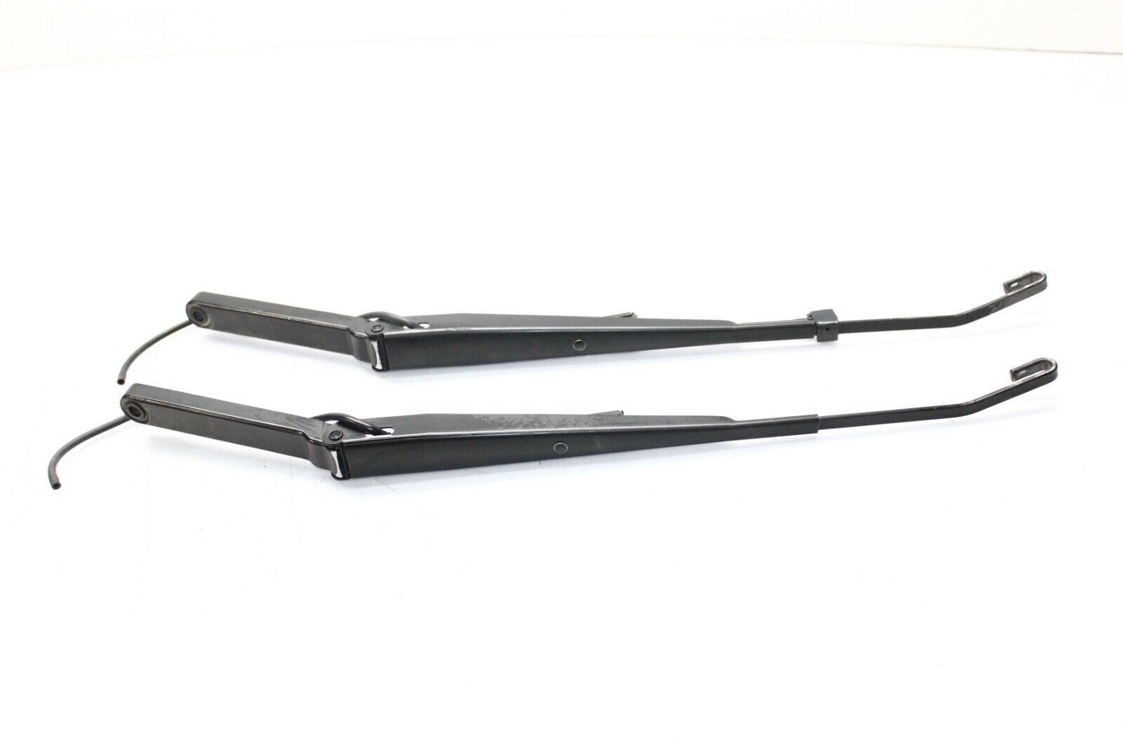 2003-06 CHEVROLET SILVERADO 2500HD FRONT WINDSHIELD WIPER LEFT RIGHT ARMS P8450 - £56.65 GBP