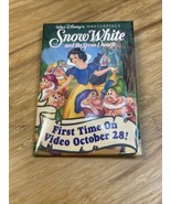 Vintage Disney Snow White and the Seven Dwarfs On Video Pin Button KG JD - $16.29 CAD