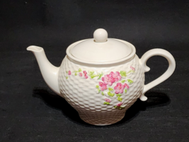Vintage 1985 TELEFLORA Ceramic Teapot &amp; Lid Floral &amp; Basketweave Pattern... - $17.98