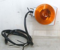 Ford DOHZ-13368-B Round Turn Signal/Running Light LH Assembly OEM 8448 - £50.69 GBP
