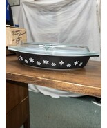 PYREX Vintage Black Snowflake Divided Oval Casserole Baking Dish w/Lid 1... - $5,493.73 MXN