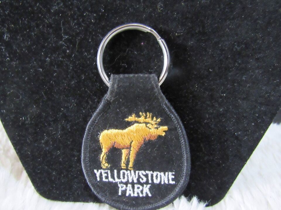 Primary image for Yellowstone Park Cloth/Metal Silver-Toned Ring Moose Keychain, Collectible