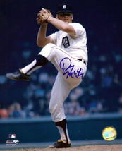 Denny McLain signed Detroit Tigers 8x10 Photo (leg up-blue sig) - $15.00
