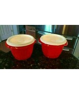 2 Vintage Tupperware Red Bowls 886 Servalier White Lids excellent condit... - $604.76 MXN