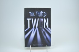 The Third Twin By CJ Omololu - £4.47 GBP