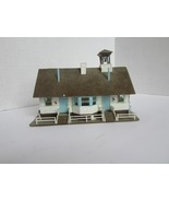 Vtg Country Schoolhouse AHM/Revell Built Up HO Scale Building  PR - $9.45