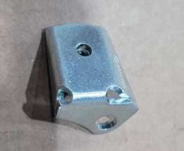 Cummins  3930688  Fuel Line Tube Support Bracket  8.3L ISC QSM ISL - €16,38 EUR