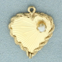 Inscribable Cultured Pearl Heart Charm in 14k Yellow Gold - £198.58 GBP