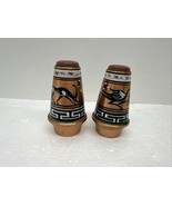 Vintage Copper Salt &amp; Pepper Shakers Set Hand Painted Ancient Greek Patt... - €8,51 EUR