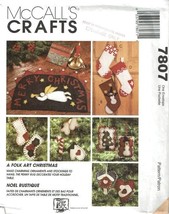 McCalls Sewing Pattern 7807 Christmas Felt Folk Art Ornaments Stockings Mat - $8.06