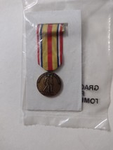 Marine Corps Organized Reserve Medal Miniature Nip :KY23-4 - £7.87 GBP