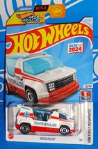 Hot Wheels New For 2024 HW First Response #137 Rapid Pulse White Ambulance - $2.50