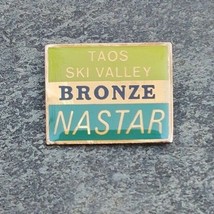 Taos Ski Valley Bronze Nastar Resorts Travel Souvenir Lapel Hat Pin New Mexico - £6.17 GBP