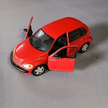 Red Chrysler 2001 PT Cruiser Diecast Car Front Doors Open 1:24 Scale - $14.91 CAD