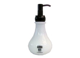 ANNA SUI 6.7 Oz Milk Cleanser Unboxed Brand New for Women By Anna Sui - £15.80 GBP