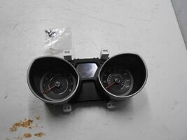 2012 Hyundai Elantra Instrument Speedo Cluster 94001-3X270 With Screws - $39.99