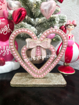Valentine&#39;s Day Pink Coquette Heart Beaded Figurine Sign Tabletop Decor 8&quot; - $589.10 MXN
