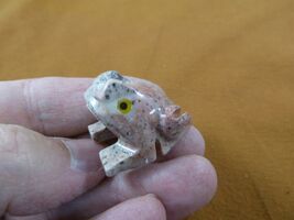 y-fro-46 baby FROG figurine tan gray stone gemstone SOAPSTONE love littl... - $12.67 CAD