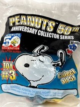 2000 Wendy&#39;s Meal Toy Peanuts 50th Anniversary #3 Snoopy Globe New Vintage - $11.85